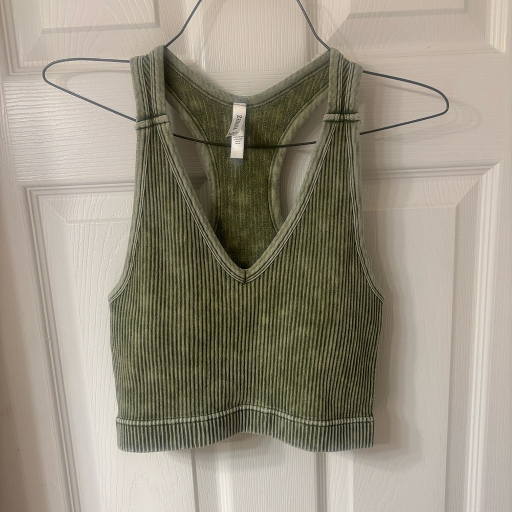 Zenana Outfitters Olive Ribbed V-Neck Tank - Picture 2 of 3